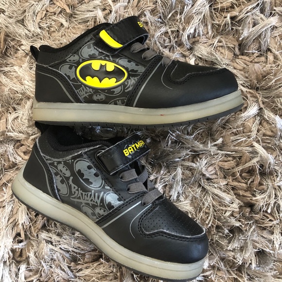 DC Comics Batman Light Up Toddler - Picture 7 of 8